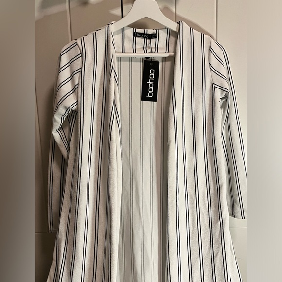 New With Tags Boohoo Duster Cardigan in Size 0 - Picture 2 of 8